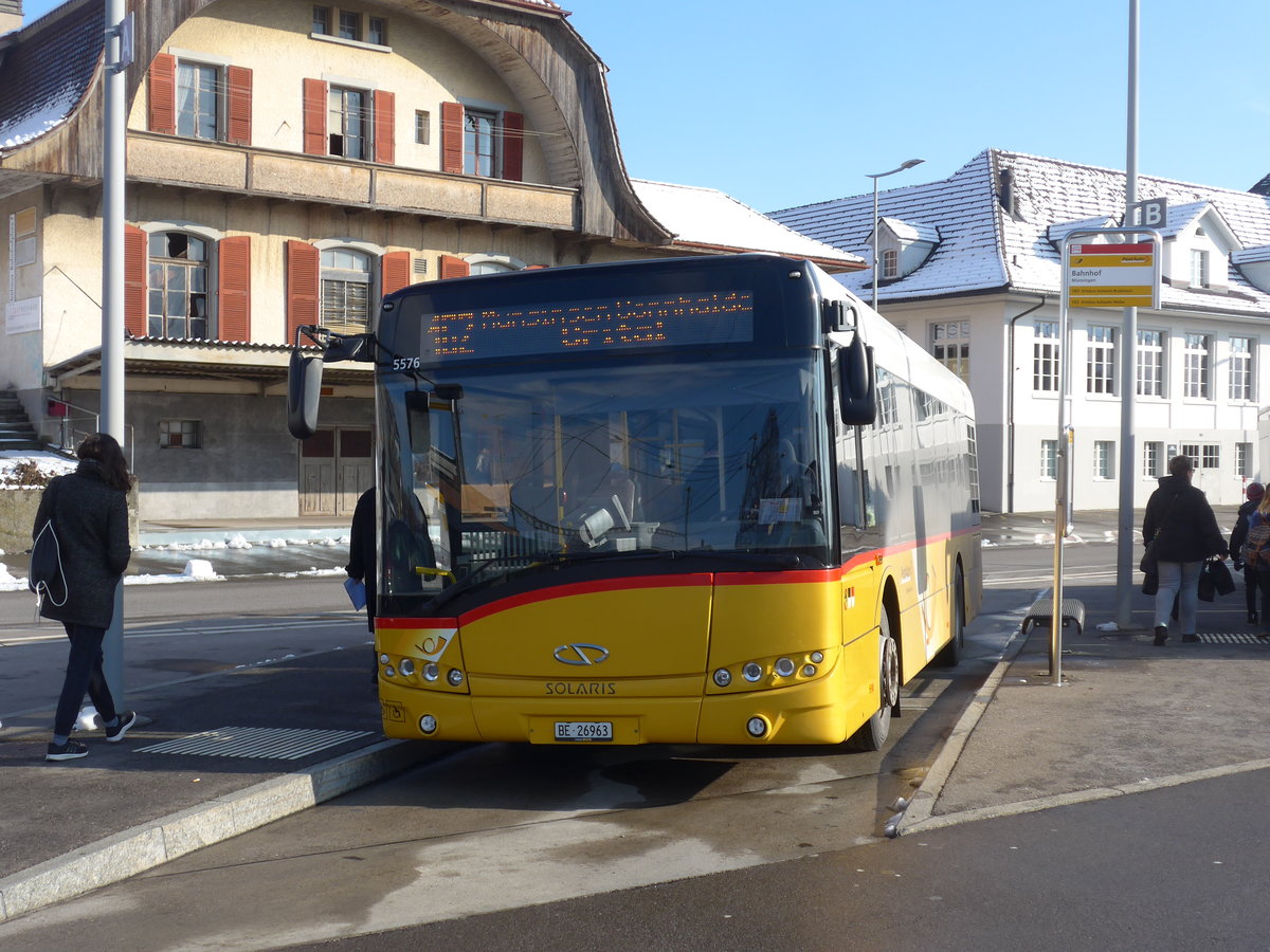 (201'460) - Lengacher, Wichtrach - Nr. 4/BE 26'963 - Solaris am 4. Februar 2019 beim Bahnhof M�nsingen