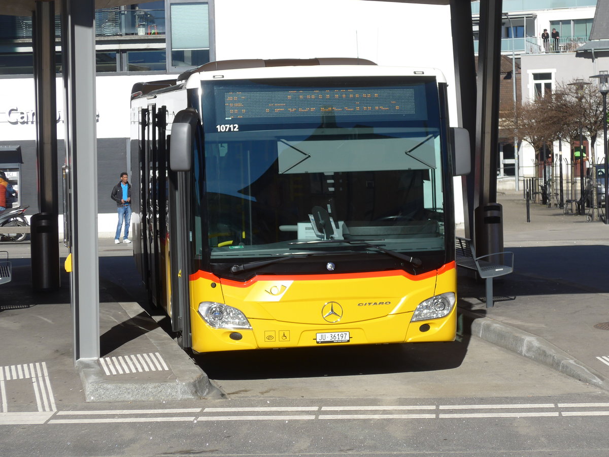 (201'601) - CarPostal Ouest - JU 36'197 - Mercedes am 16. Februar 2019 beim Bahnhof Del�mont