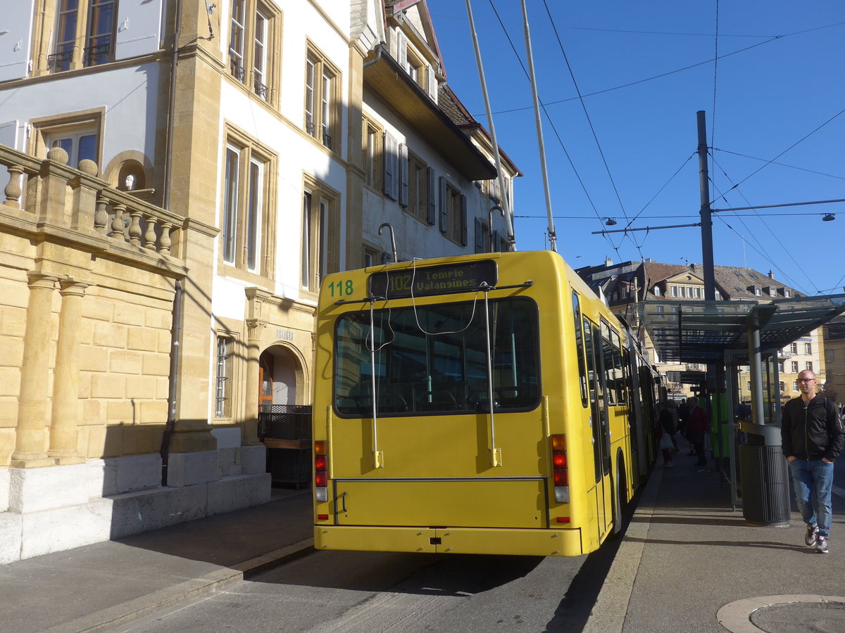 (201'646) - transN, La Chaux-de-Fonds - Nr. 118 - NAW/Hess Gelenktrolleybus (ex TN Neuch�tel Nr. 118) am 16. Februar 2019 in Neuch�tel, Place Pury
