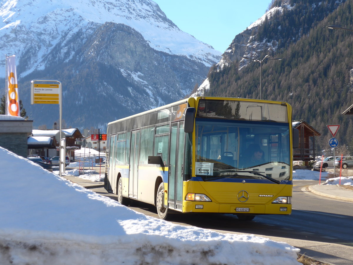 (201'761) - T�l�-Evol�ne, Evol�ne - VS 400'421 - Mercedes (ex BLT Oberwil Nr. 34) am 24. Februar 2019 in Evol�ne, Route de Lannaz