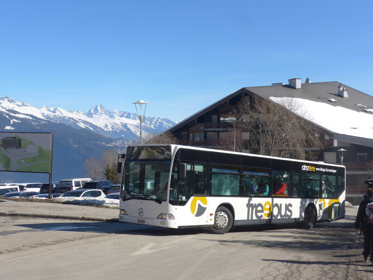 (201'776) - Buchard, Leytron - Nr. 90/VS 243'990 - Mercedes (ex Ryffel, Uster Nr. 69; ex Welti-Furrer, Z�rich Nr. 53; ex Fr�hlich, Z�rich Nr. 608) am 24. Februar 2019 in Anz�re, T�l�cabine