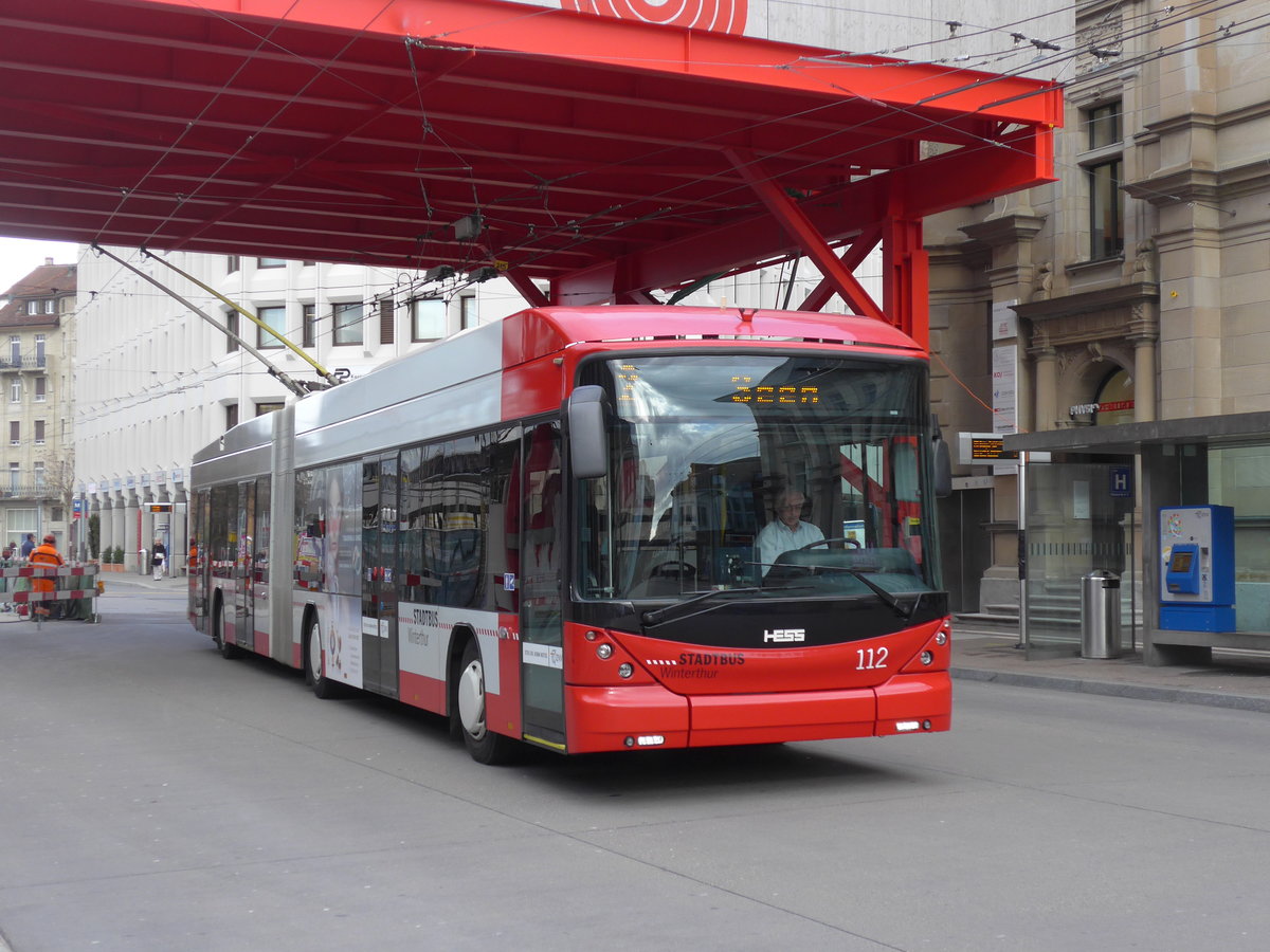 (201'989) - SW Winterthur - Nr. 112 - Hess/Hess Gelenktrolleybus am 4. M�rz 2019 beim Hauptbahnhof Winterthur