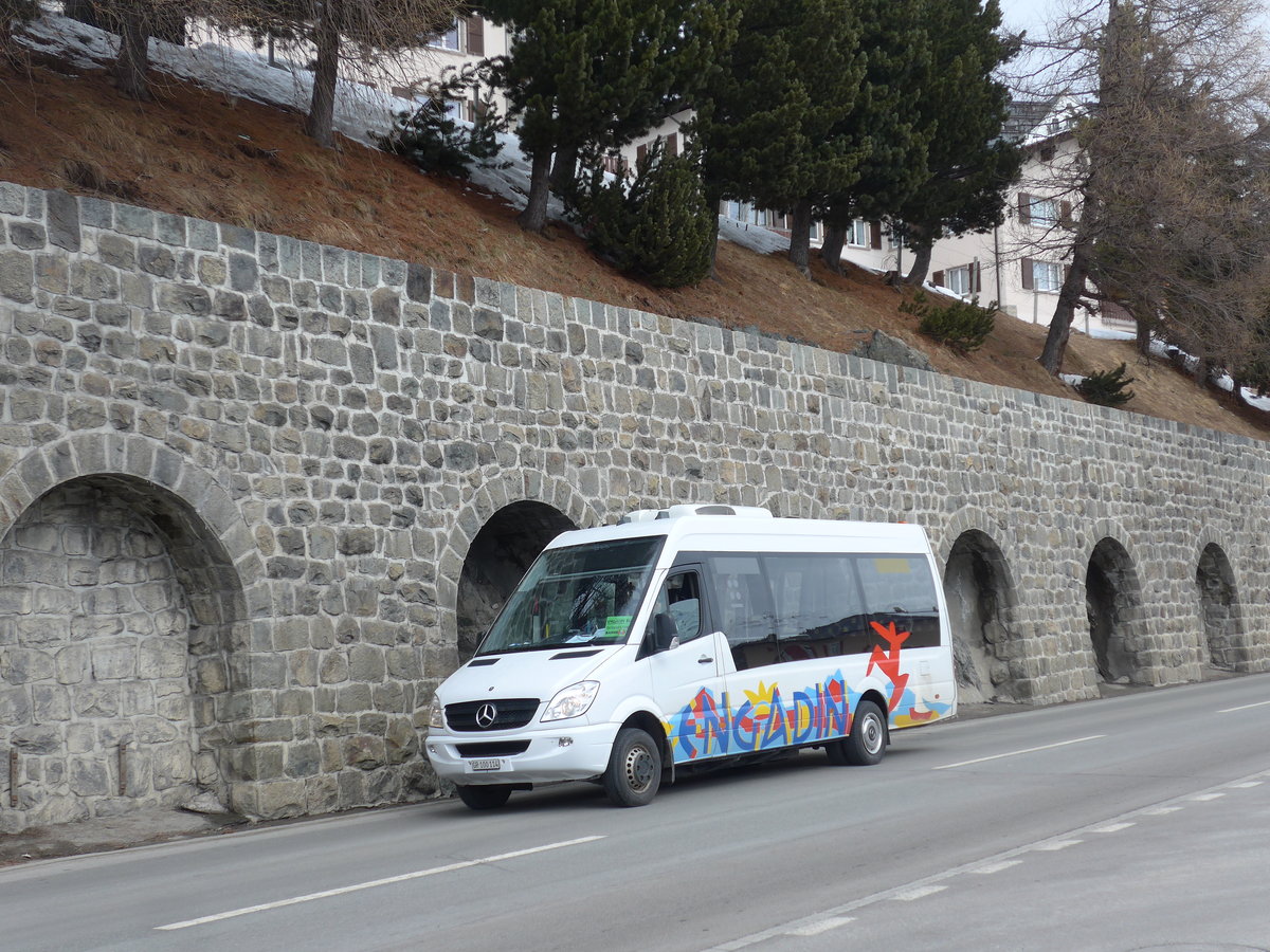 (202'063) - SBC Chur - Nr. 114/GR 100'114 - Mercedes (ex Vorf�hrfahrzeug) am 10. M�rz 2019 beim Bahnhof St. Moritz