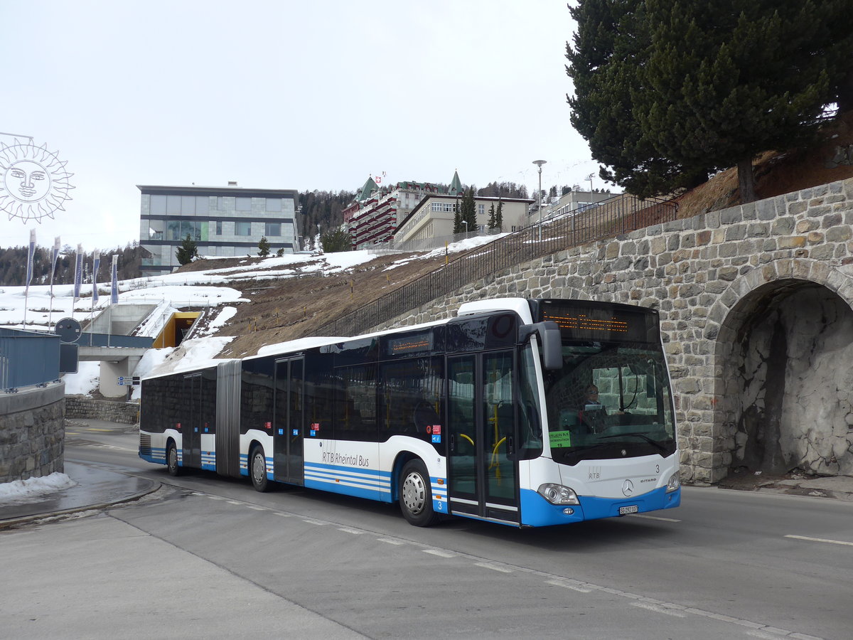 (202'073) - RTB Altst�tten - Nr. 3/SG 292'107 - Mercedes am 10. M�rz 2019 beim Bahnhof St. Moritz