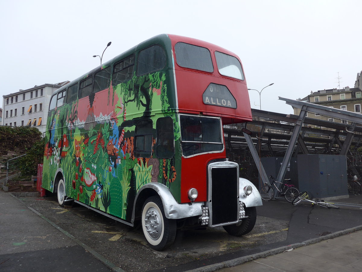 (202'201) - Car Touche, Gen�ve - Leyland (ex Londonbus) am 11. M�rz 2019 beim Bahnhof Gen�ve
