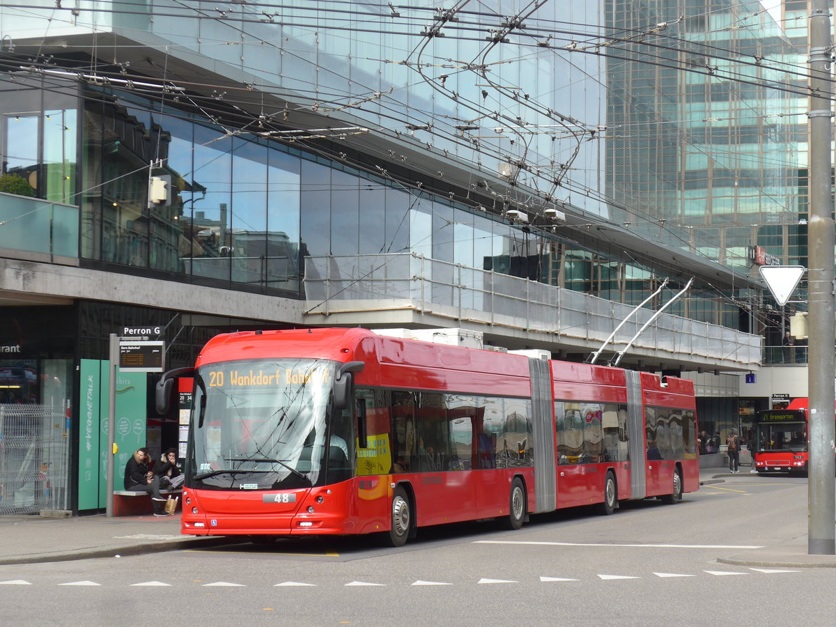 (202'347) - Bernmobil, Bern - Nr. 48 - Hess/Hess Doppelgelenktrolleybus am 12. M�rz 2019 beim Bahnhof Bern