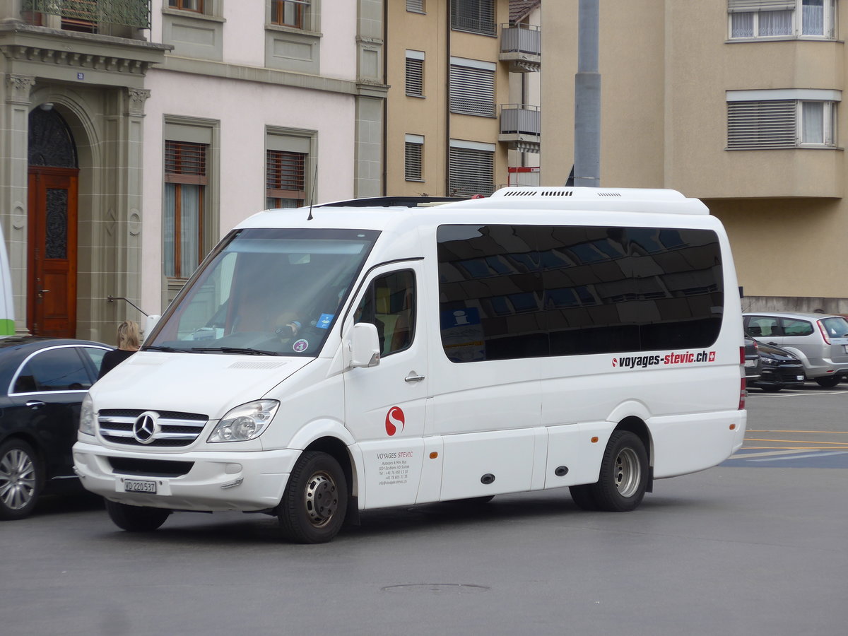 (202'456) - Stevic, Ecublens - VD 220'537 - Mercedes am 17. M�rz 2019 beim Bahnhof Aigle