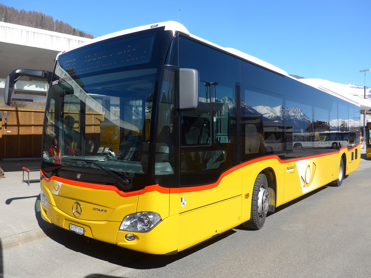 (202'623) - PostAuto Graub�nden - GR 177'315 - Mercedes am 20. M�rz 2019 beim Bahnhof Scuol-Tarasp