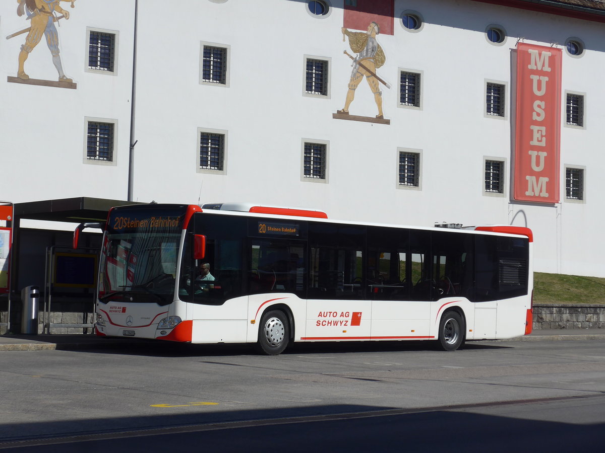 (202'830) - AAGS Schwyz - Nr. 22/SZ 70'422 - Mercedes am 22. M�rz 2019 in Schwyz, Post