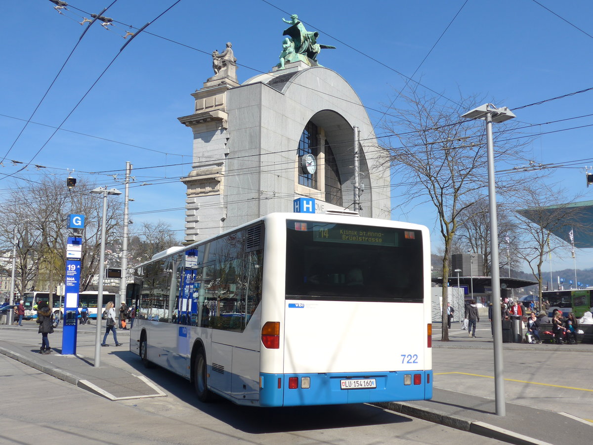 (202'856) - VBL Luzern - Nr. 722/LU 154'160 - Mercedes (ex Heggli, Kriens Nr. 722) am 22. M�rz 2019 beim Bahnhof Luzern