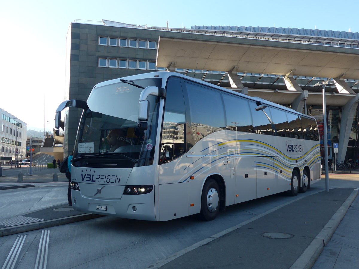(202'919) - VBL Luzern - Nr. 801/LU 15'730 - Volvo am 23. M�rz 2019 beim Bahnhof Luzern