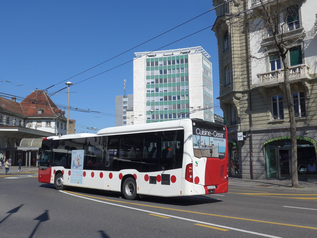 (203'251) - TPF Fribourg - Nr. 40/FR 300'289 - Mercedes am 24. M�rz 2019 beim Bahnhof Fribourg