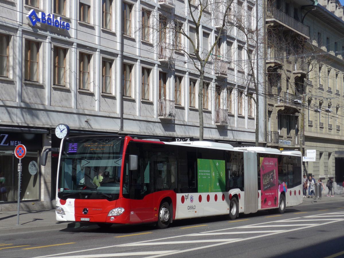(203'270) - TPF Fribourg - Nr. 552/FR 300'408 - Mercedes am 24. M�rz 2019 beim Bahnhof Fribourg