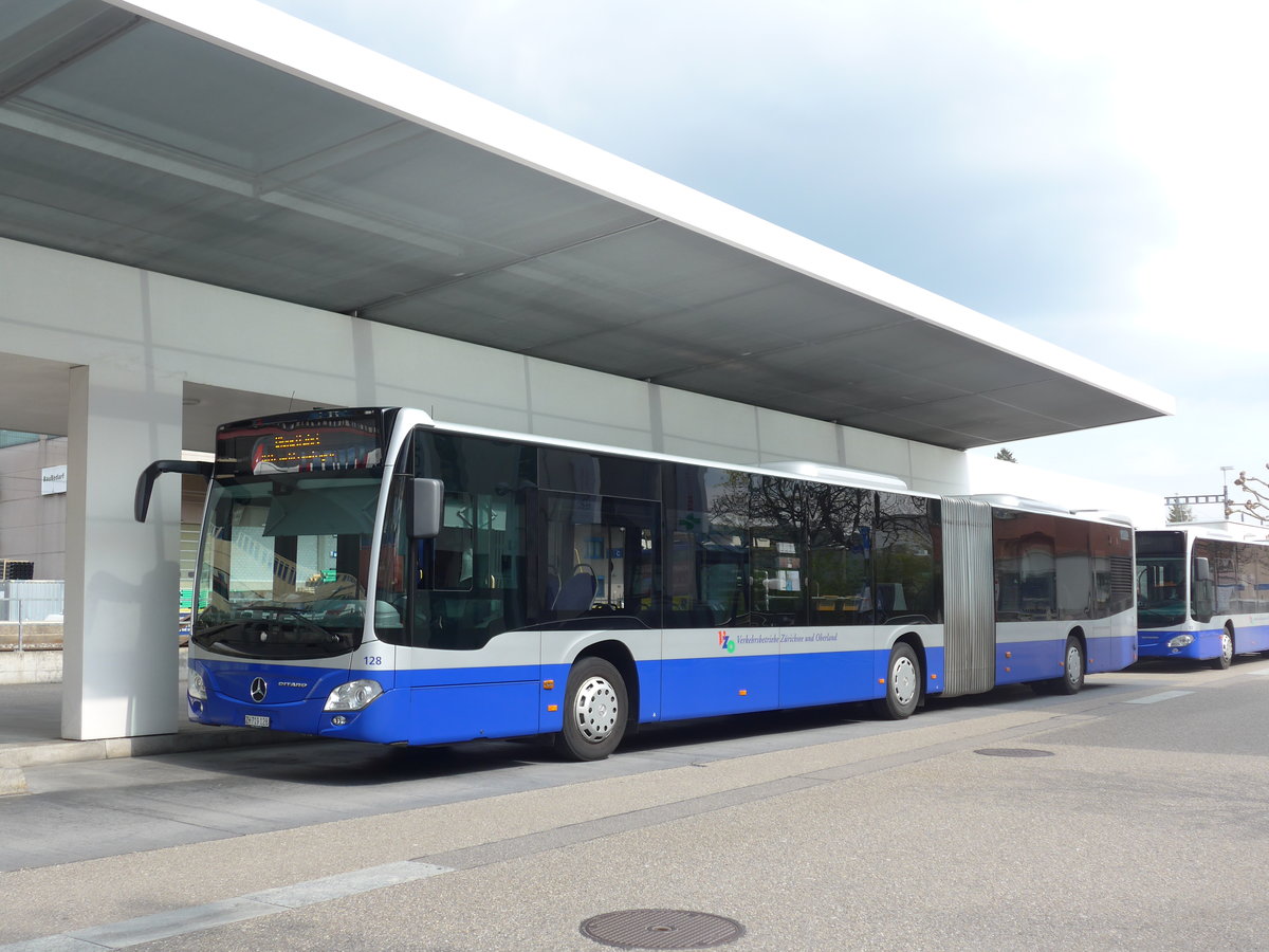 (203'530) - VZO Gr�ningen - Nr. 128/ZH 719'128 - Mercedes am 7. April 2019 beim Bahnhof Meilen