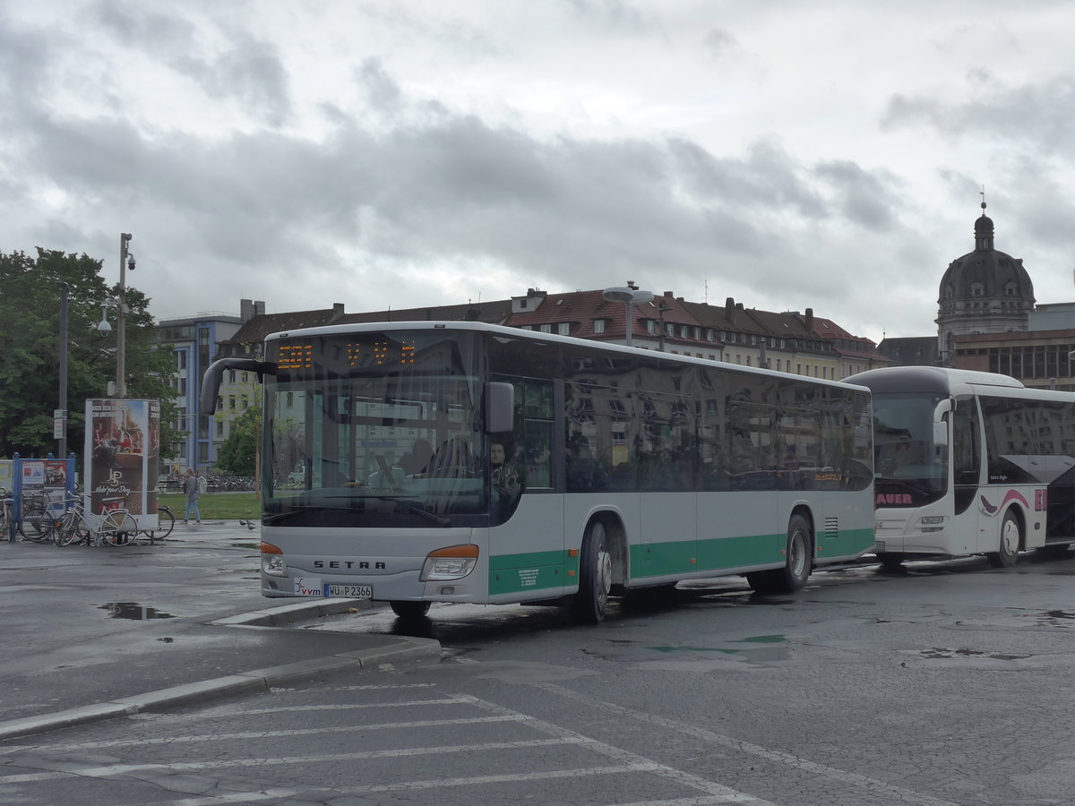 (204'672) - Ditterich, Helmstadt - W�-P 2366 - Setra am 9. Mai 2019 beim Bahnhof W�rzburg