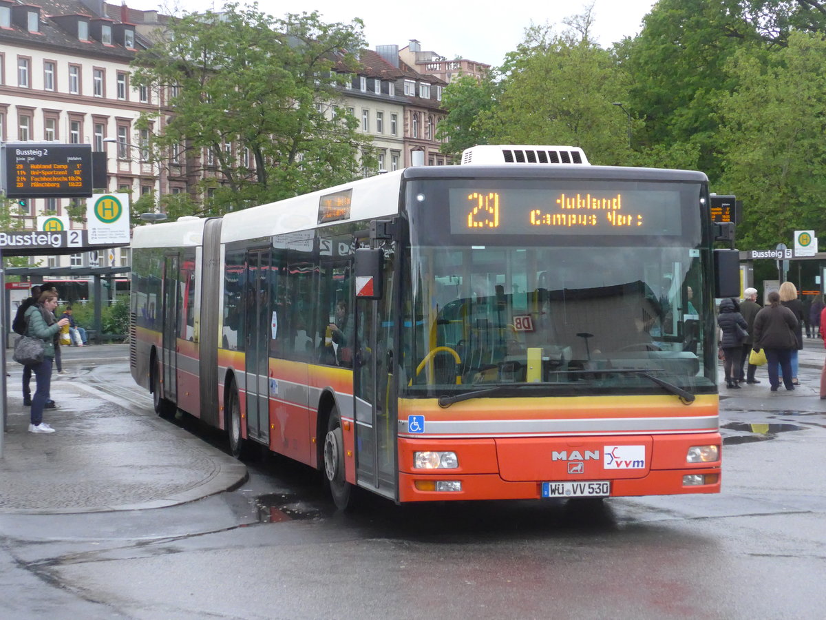 (204'689) - NVG W�rzburg - Nr. 530/W�-VV 530 - MAN am 9. Mai 2019 beim Bahnhof W�rzburg