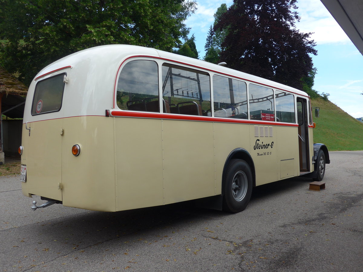 (207'460) - Steiner, Messen - SO 20'142 - Berna/Hess (ex B�rtschi, Biberen) am 7. Juli 2019 beim Bahnhof Emmenmatt