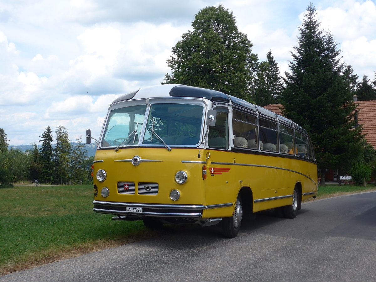 (207'501) - Zimmerli J., Oftringen - AG 57'298 - Berna/T�scher (ex Stutz, Oberlunkhofen; ex Leu, Schongau; ex Wicki, Bremgarten; ex P 22'054; ex P 20'704) am 7. Juli 2019 in Waldh�usern, Kurhaus