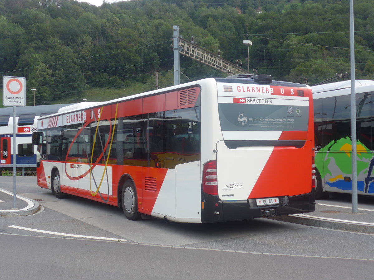 (208'757) - Niederer, Filzbach - Nr. 27/GL 41 - Mercedes am 17. August 2019 beim Bahnhof Ziegelbr�cke