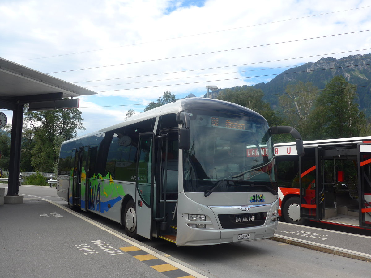 (208'769) - AWA Amden - Nr. 5/SG 39'005 - MAN (ex ATT Cadenazzo; ex St. Gallerbus, St. Gallen; ex Vorf�hrfahrzeug) am 17. August 2019 beim Bahnhof Ziegelbr�cke