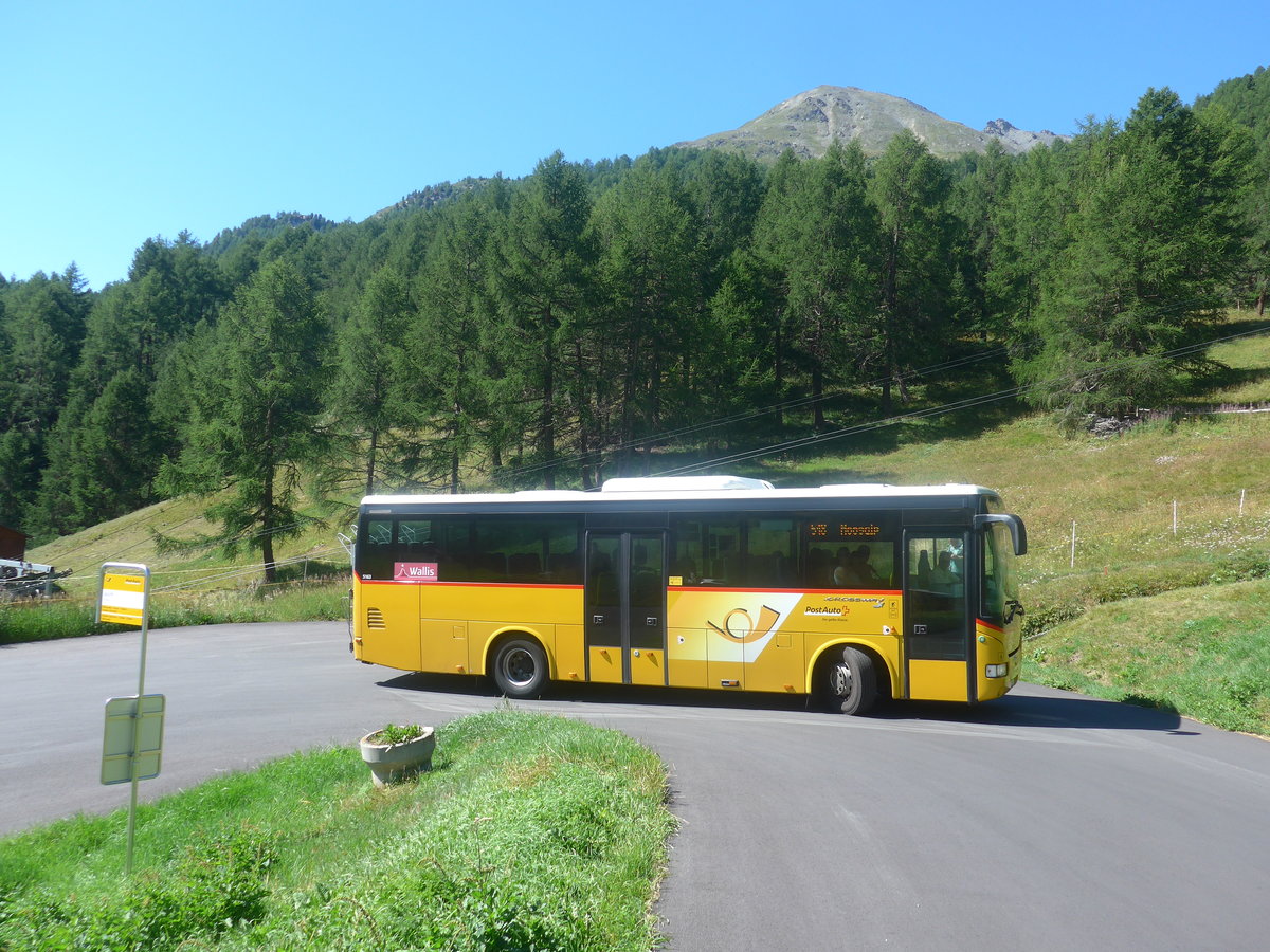 (208'997) - PostAuto Wallis - VS 2483 - Irisbus (ex Moosalp Tours, Stalden) am 18. August 2019 in Z'Nivu, Skilift