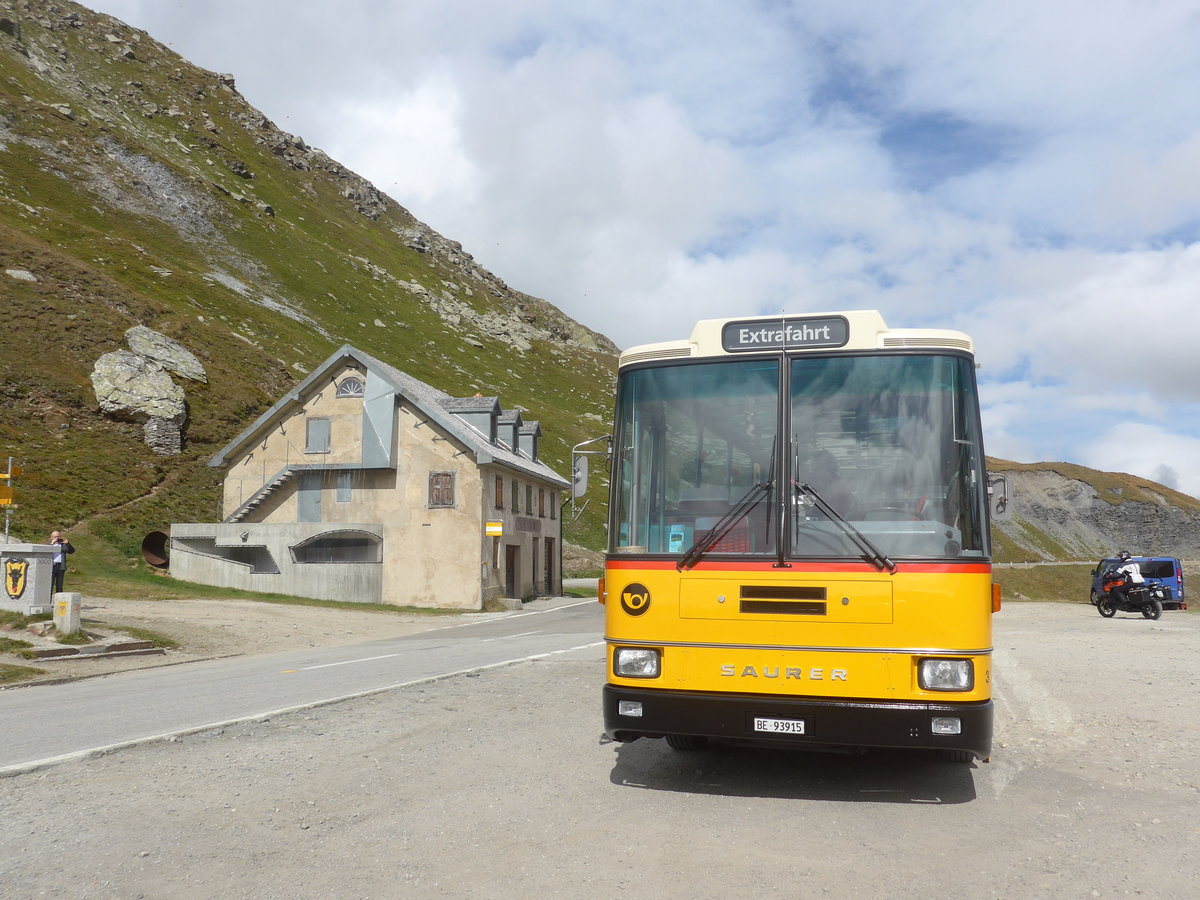 (209'778) - Kolb, Grasswil - Nr. 3/BE 93'915 - Saurer/R&J (ex Schmocker, Stechelberg Nr. 3; ex Schmocker, Stechelberg Nr. 1; ex Gertsch, Stechelberg Nr. 1) am 22. September 2019 in Furka, Passh�he
