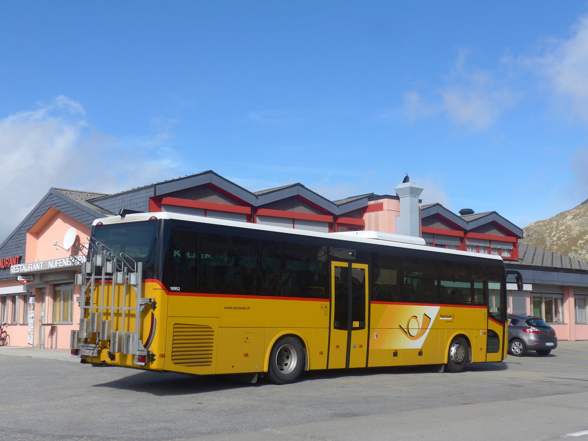 (209'825) - PostAuto Bern - BE 487'695 - Iveco am 28. September 2019 in Nufenen, Passh�he