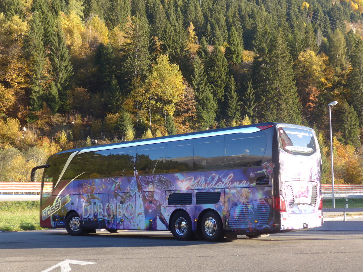 (210'506) - G�ssi, Horw - LU 31'028 - Setra am 26. Oktober 2019 in Ambr�-Piotta, Rastst�tte
