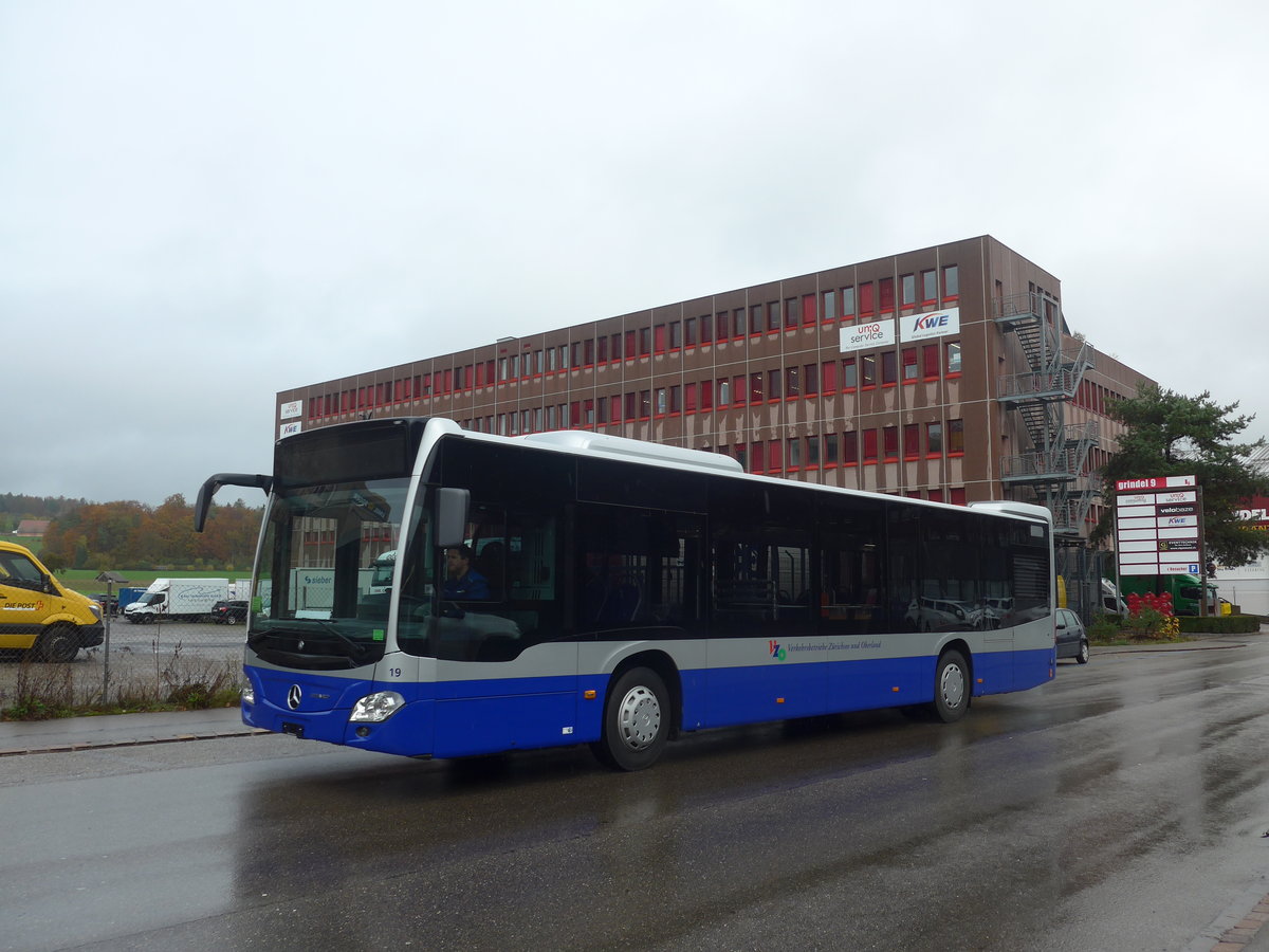 (210'827) - VZO Gr�ningen - Nr. 19 - Mercedes am 8. November 2019 in Bassersdorf, Grindel