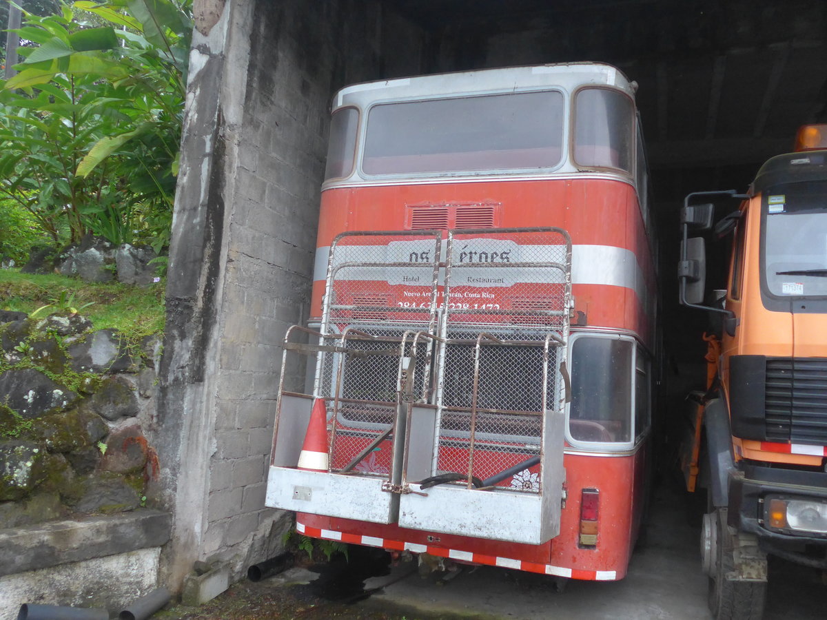 (211'135) - Ulrich, Nuevo Arenal - FBW/Vetter-R&J Anderthalbdecker (ex Wespe, CH-Altst�tten; ex AFA Adelboden/CH Nr. 6) am 13. November 2019 in Nuevo Arenal, Los H�roes