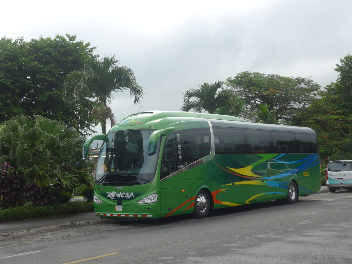 (211'487) - Rovicsa, San Jos� - 17'479 - Scania/Irizar am 17. November 2019 in La Fortuna, Kirche