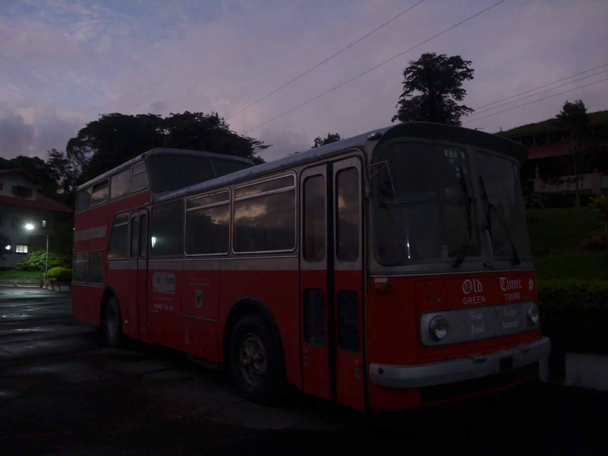 (212'447) - Ulrich, Nuevo Arenal - FBW/Vetter-R&J Anderthalbdecker (ex Wespe, CH-Altst�tten; ex AFA Adelboden/CH Nr. 6) am 25. November 2019 in Nuevo Arenal, Los H�roes