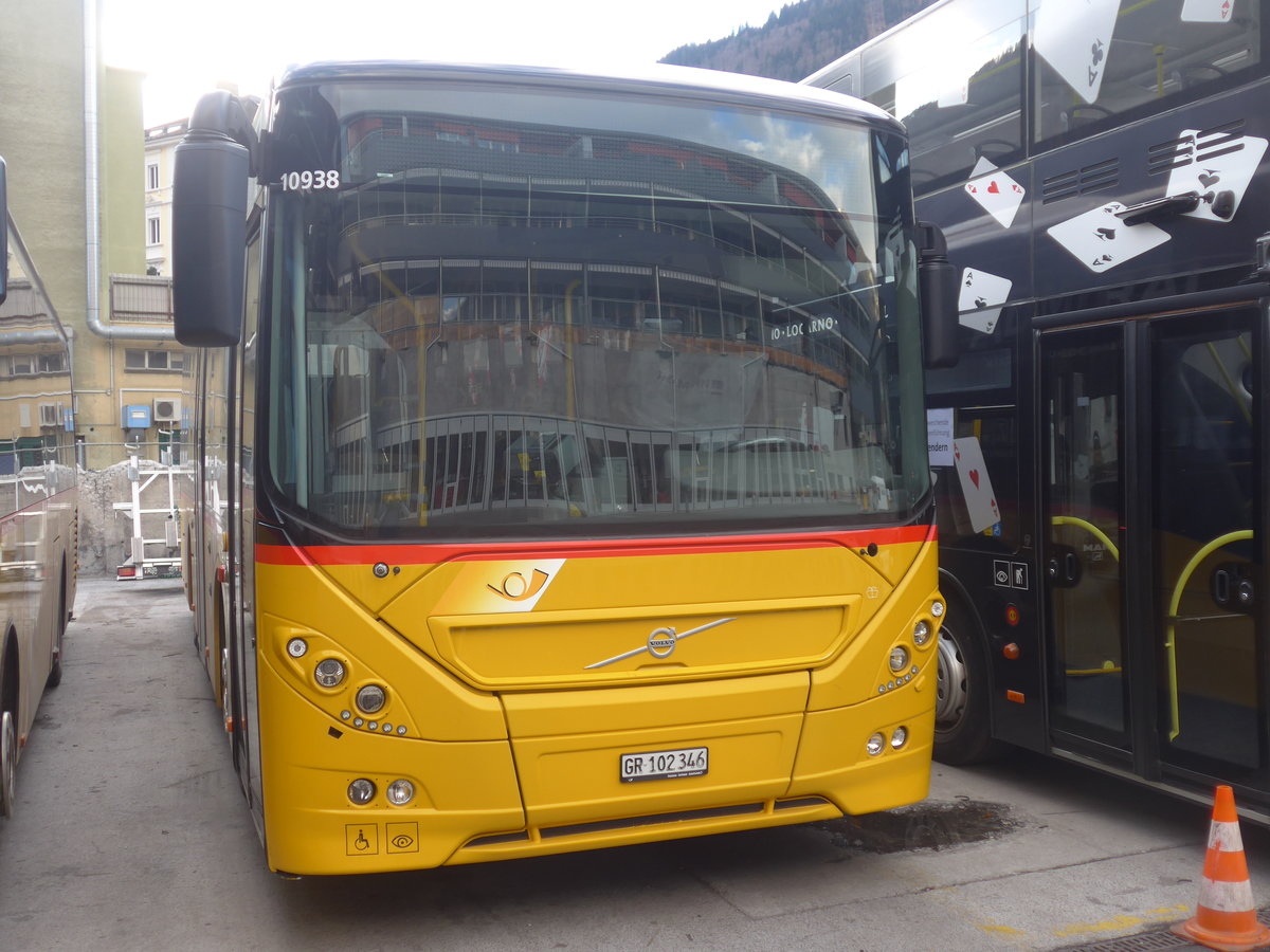 (212'568) - PostAuto Graub�nden - GR 102'346 - Volvo am 7. Dezember 2019 in Chur, Garage