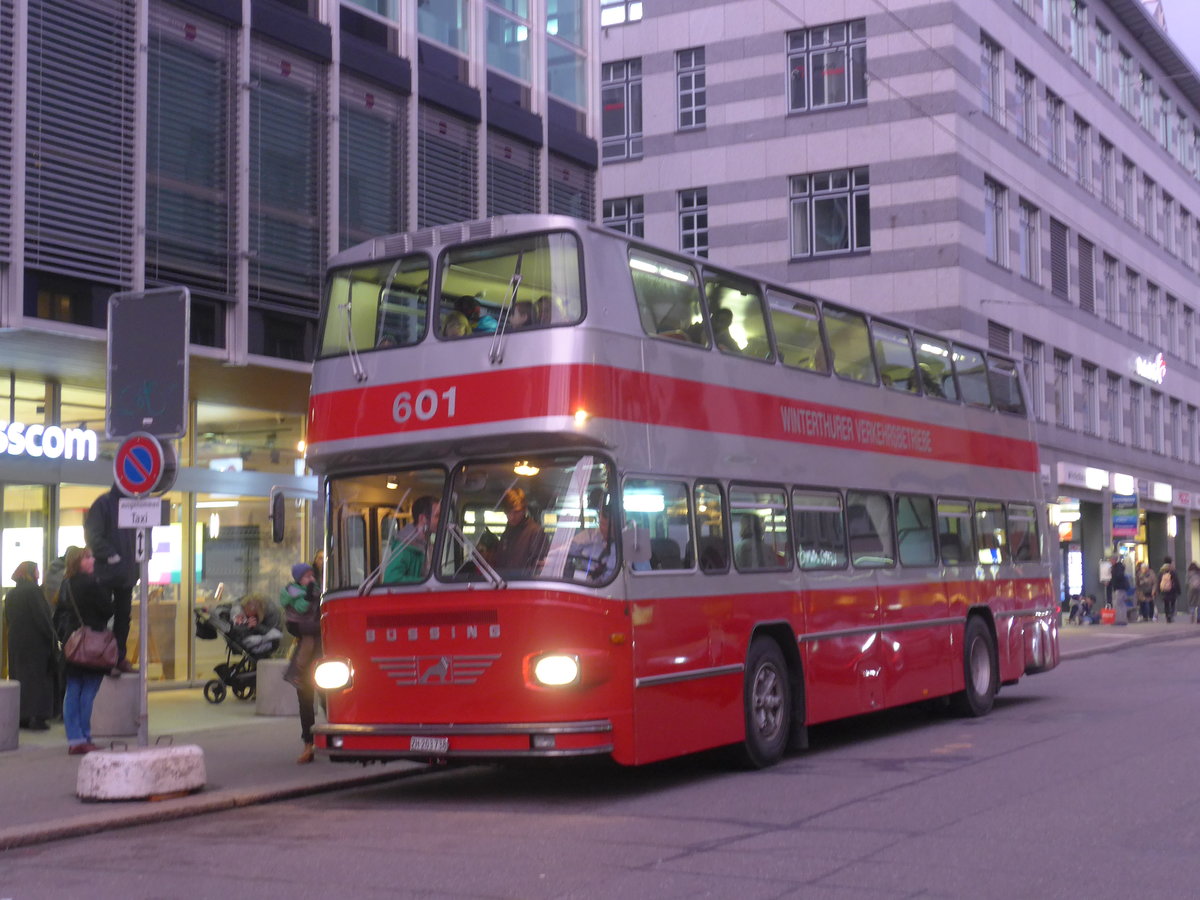 (212'674) - WV Winterthur - Nr. 601/ZH 203'738 - B�ssing (ex Nr. 201; ex Amt f�r Luftverkehr, Z�rich Nr. 47; ex Swissair, Z�rich Nr. 23) am 7. Dezember 2019 in Winterthur, Schmidgasse