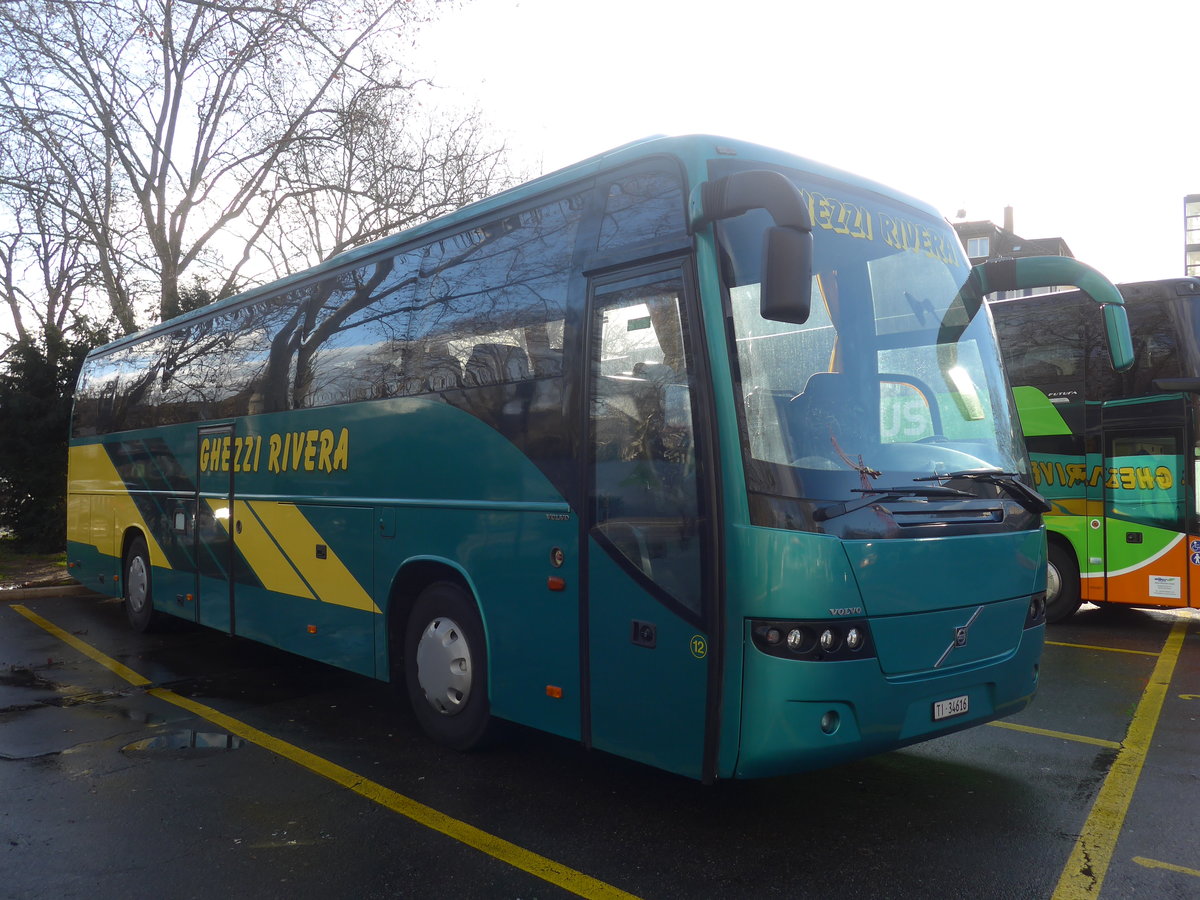 (212'961) - Ghezzi, Rivera - Nr. 12/TI 34'616 - Volvo am 14. Dezember 2019 in Z�rich, Sihlquai