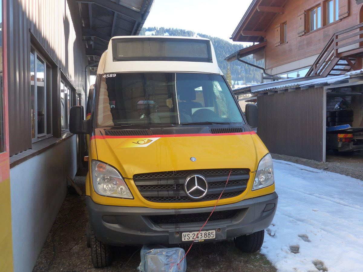 (213'293) - PostAuto Wallis - VS 243'885 - Mercedes am 2. Januar 2020 in Gstaad, Garage K�bli (Einsatz K�bli)