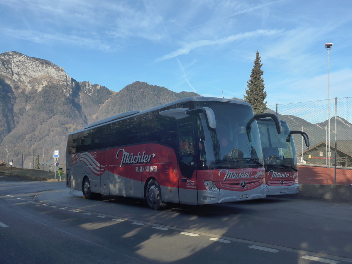 (213'790) - M�chler, Siebnen - SZ 5101 - Mercedes am 12. Januar 2020 in Seelisberg, Dorfstrasse
