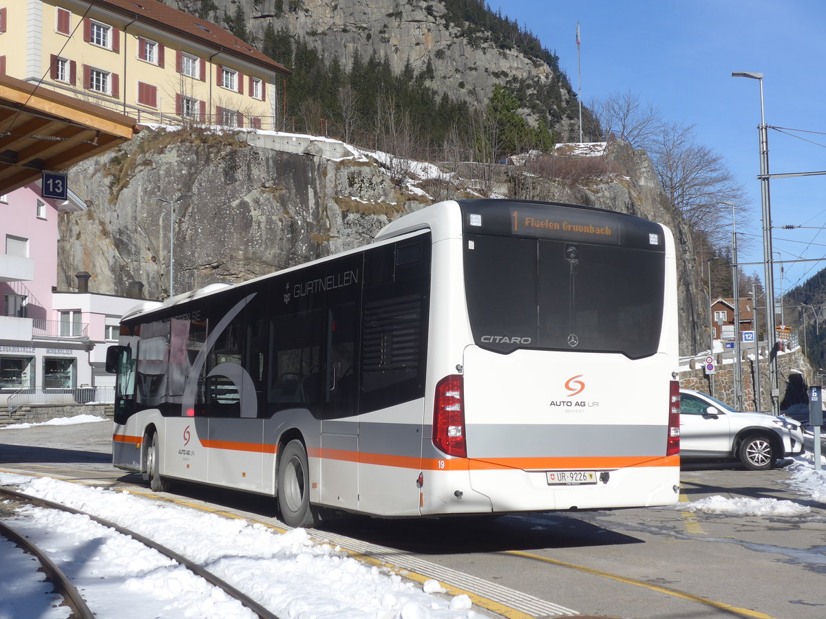 (214'156) - AAGU Altdorf - Nr. 19/UR 9226 - Mercedes am 9. Februar 2020 beim Bahnhof G�schenen