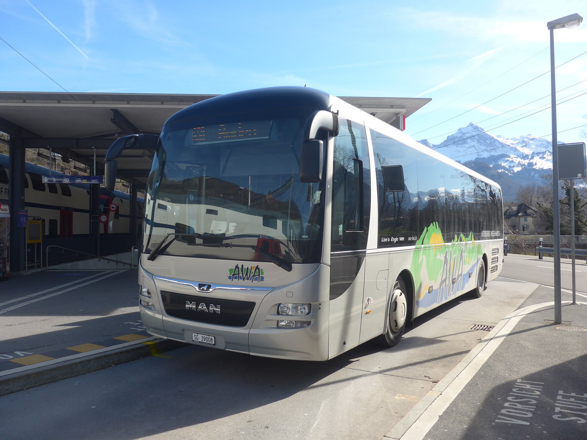 (214'188) - AWA Amden - Nr. 8/SG 39'008 - MAN am 15. Februar 2020 beim Bahnhof Ziegelbr�cke