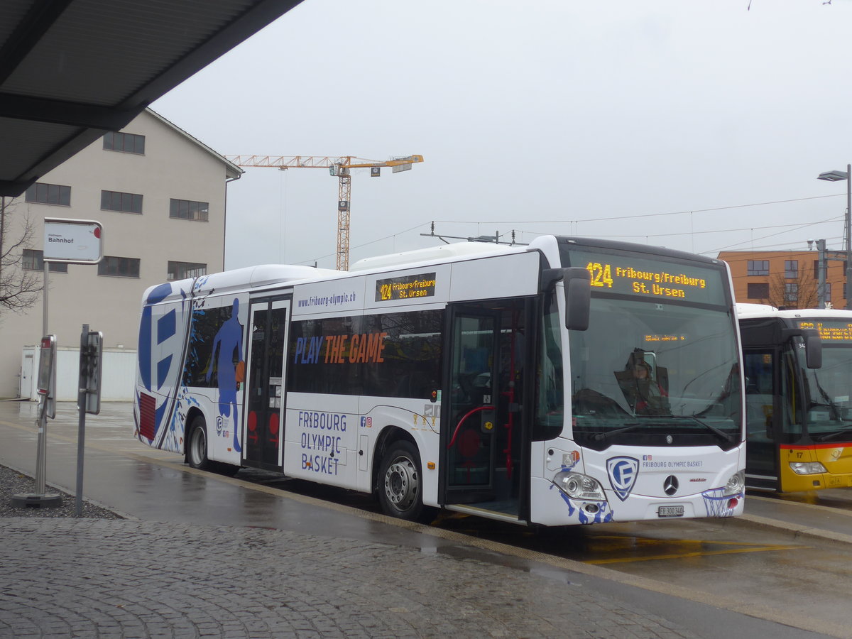 (215'055) - TPF Fribourg - Nr. 1026/FR 300'340 - Mercedes am 2. M�rz 2020 beim Bahnhof D�dingen