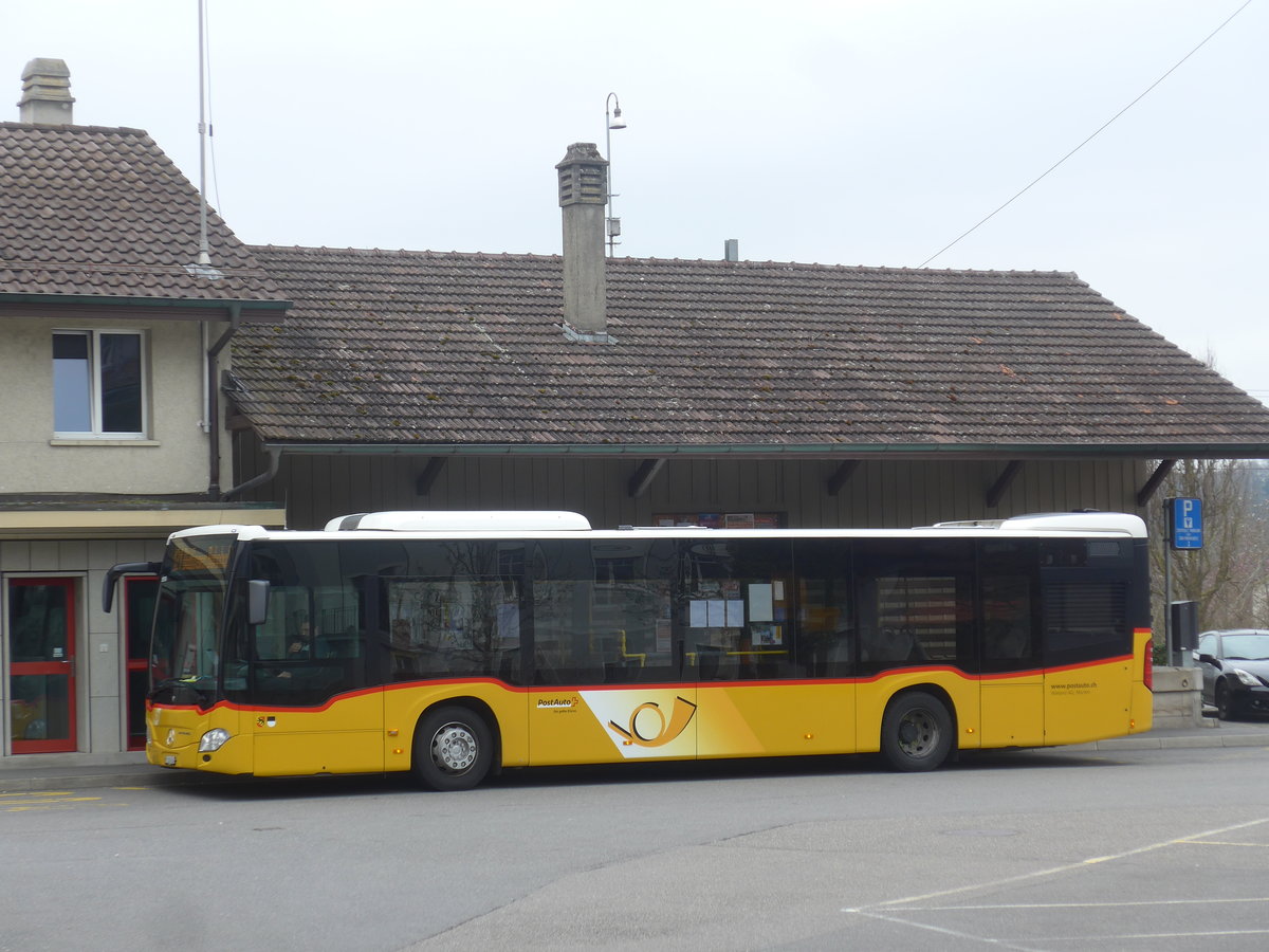 (215'393) - Wieland, Murten - FR 300'634 - Mercedes am 22. M�rz 2020 beim Bahnhof Laupen