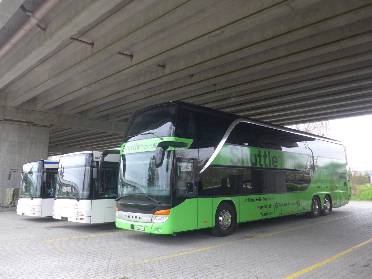 (215'409) - transN, La Chaux-de-Fonds - Nr. 80/NE 192'080 - Setra am 22. M�rz 2020 in Kerzers, Murtenstrasse