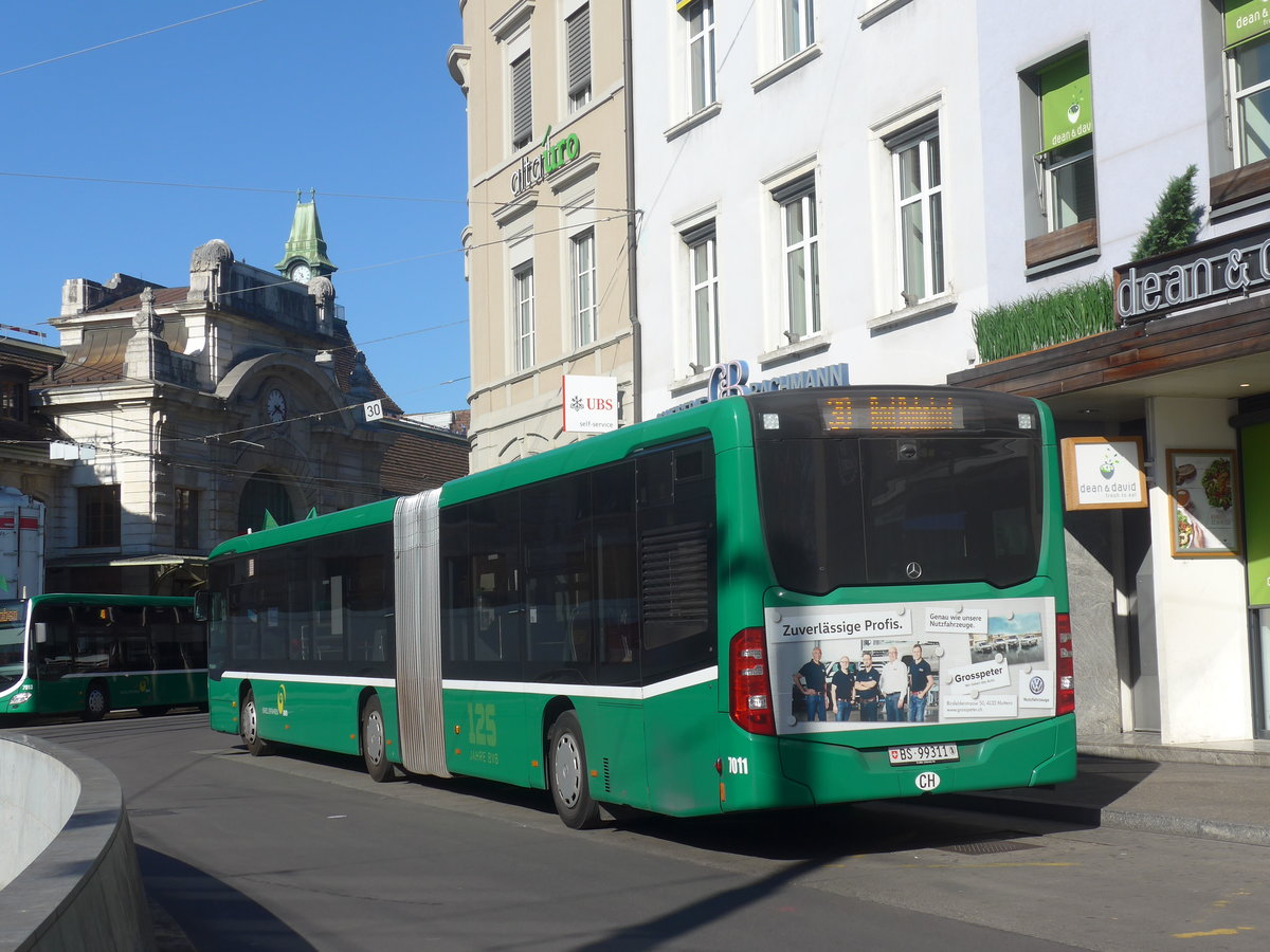 (215'709) - BVB Basel - Nr. 7011/BS 99'311 - Mercedes am 31. M�rz 2020 beim Bahnhof Basel