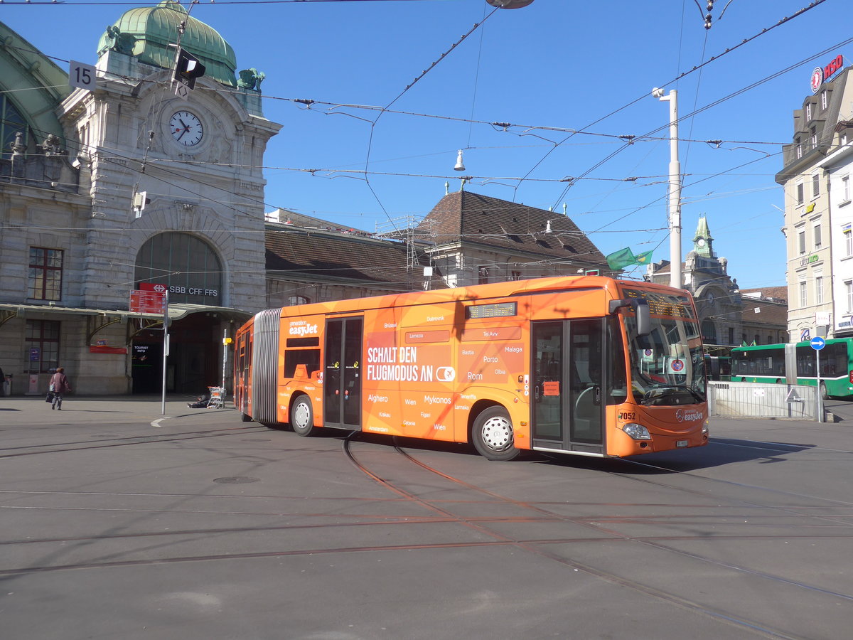 (215'710) - BVB Basel - Nr. 7052/BS 99'352 - Mercedes am 31. M�rz 2020 beim Bahnhof Basel