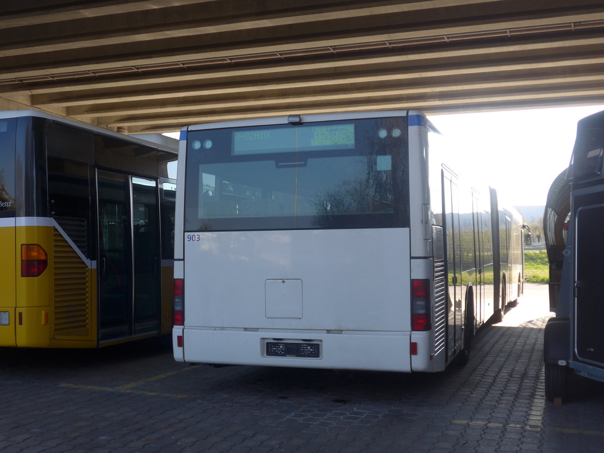 (215'830) - VMCV Clarens - Nr. 903 - MAN (ex transN, La Chaux-de-Fonds Nr. 242; ex TN Neuch�tel Nr. 242) am 4. April 2020 in Kerzers, Murtenstrasse