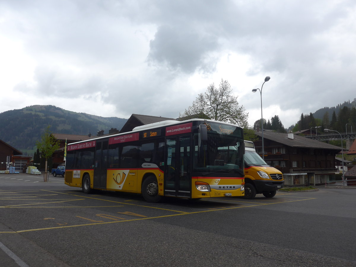 (216'503) - K�bli, Gstaad - Nr. 5/BE 366'987 - Setra am 26. April 2020 beim Bahnhof Gstaad