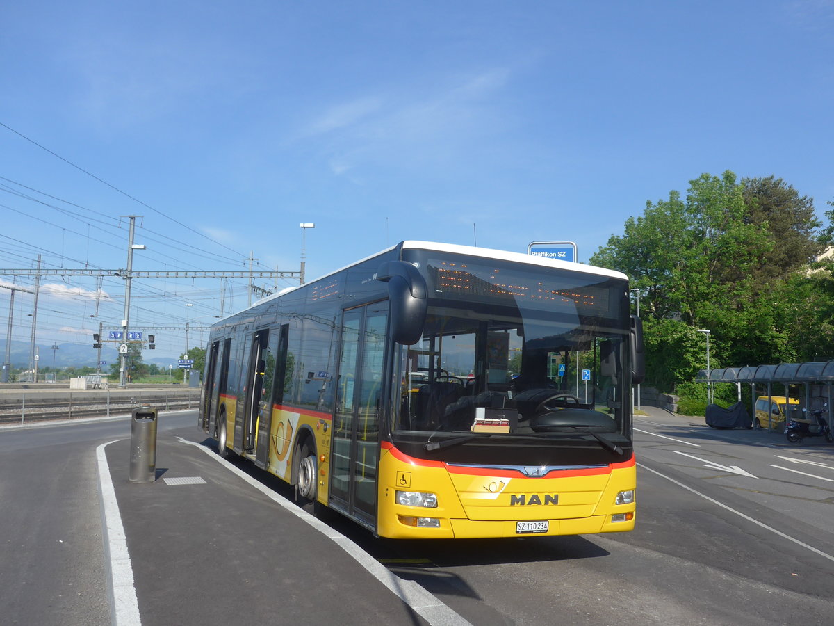(216'884) - Lienert&Ehrler, Einsiedeln - SZ 110'234 - MAN (ex Schuler, Feusisberg) am 9. Mai 2020 beim Bahnhof Pf�ffikon