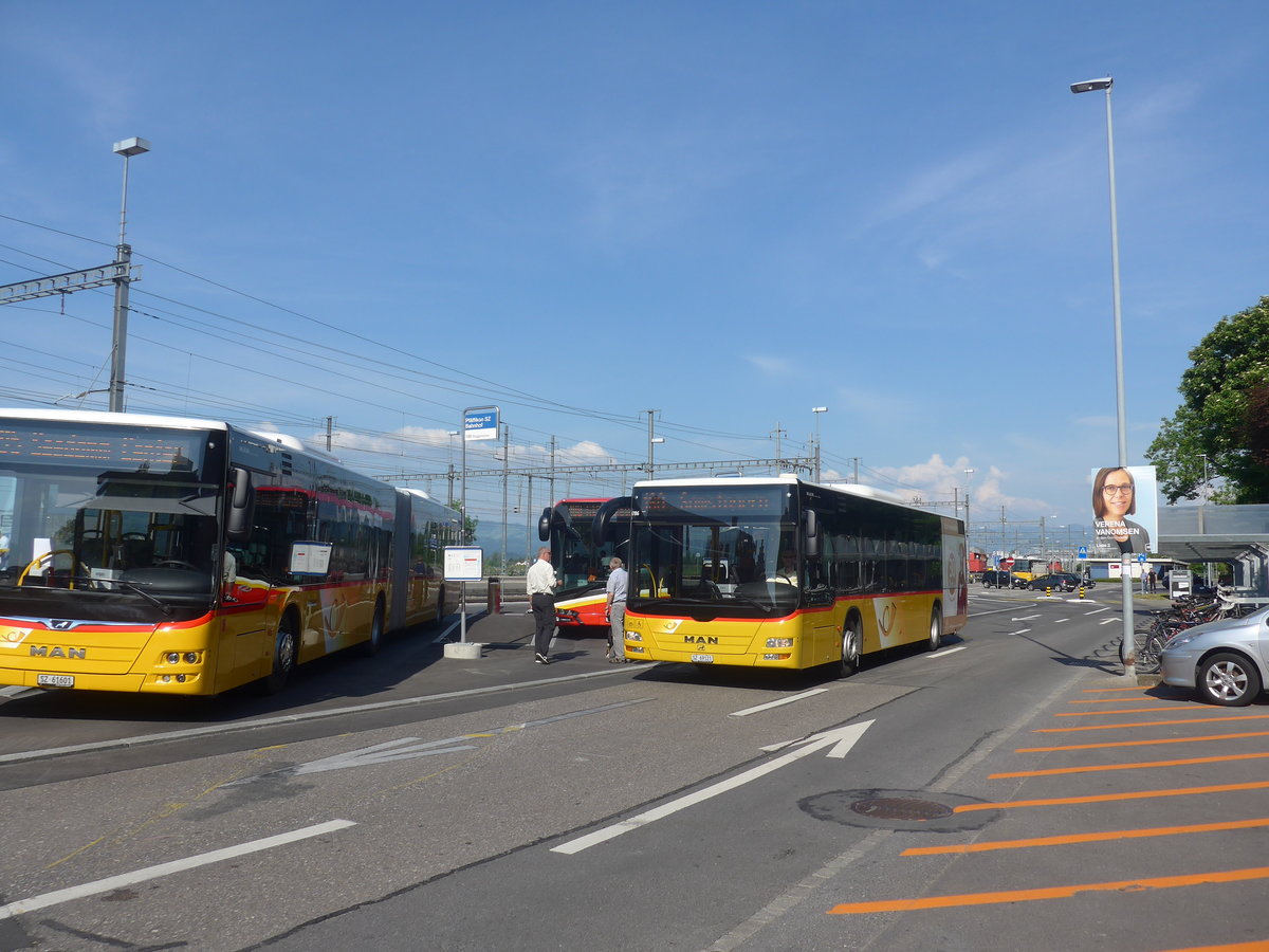 (216'887) - Lienert&Ehrler, Einsiedeln - SZ 69'121 - MAN (ex Schuler, Feusisberg) am 9. Mai 2020 beim Bahnhof Pf�ffikon