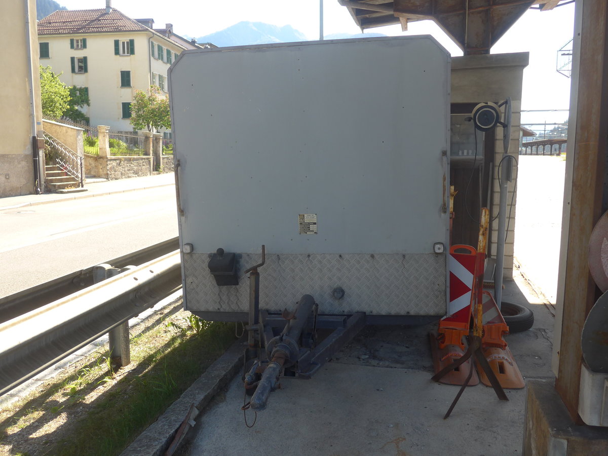 (217'532) - Marchetti, Airolo - Gowa Gep�ckanh�nger am 1. Juni 2020 beim Bahnhof Airolo