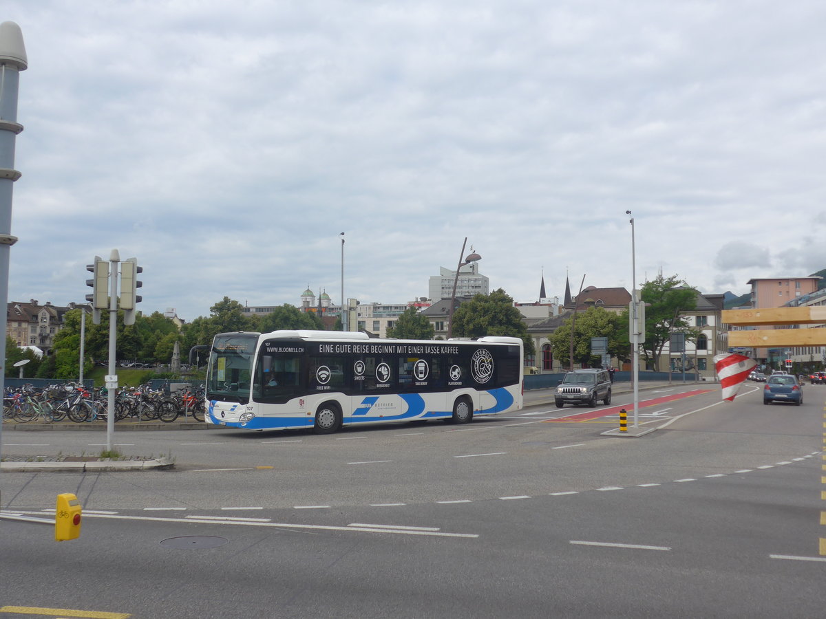 (217'688) - BOGG Wangen b.O. - Nr. 107/SO 21'987 - Mercedes am 8. Juni 2020 in Olten, Bahnhofbr�cke